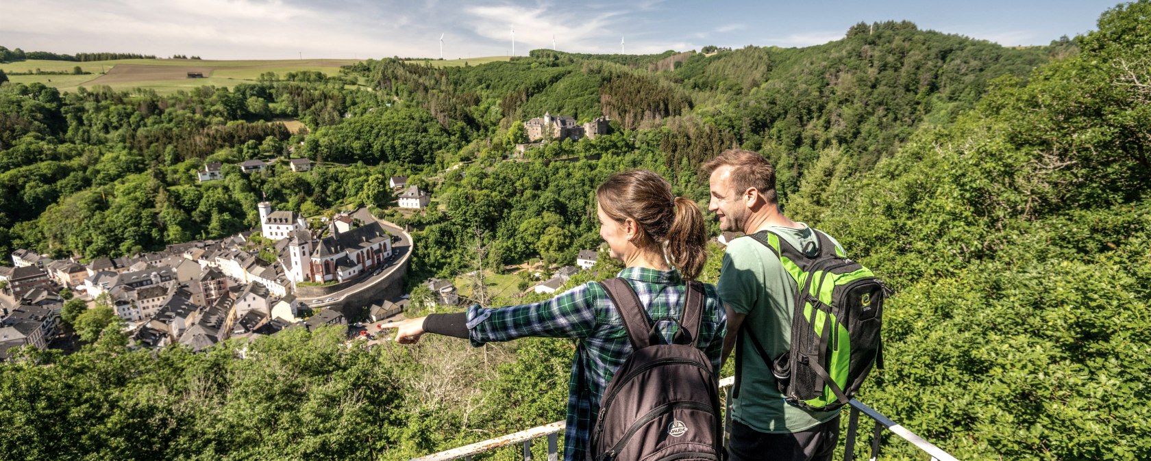 Blick von der großen Kanzel auf Neuerburg, © Eifel Tourismus GmbH, D. Ketz Blick von der großen Kanzel auf Neuerburg, © Eifel Tourismus GmbH, D. Ketz