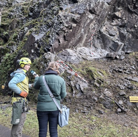 Der Klettersteig in der Bauphase, © Felsenland Südeifel Tourismus GmbH Der Klettersteig in der Bauphase, © Felsenland Südeifel Tourismus GmbH