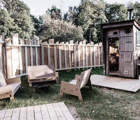 destinature-Dorf-Suedeifel-Sauna-und-Feuerschale, © destinature destinature-Dorf-Suedeifel-Sauna-und-Feuerschale, © destinature