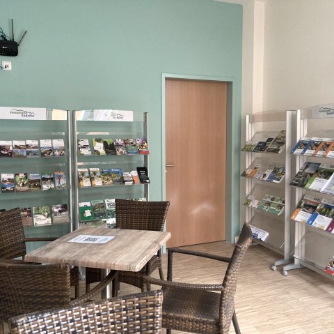 Tourist Infopunkt Neuerburg, © Felsenland Südeifel Tourismus GmbH Tourist Infopunkt Neuerburg, © Felsenland Südeifel Tourismus GmbH