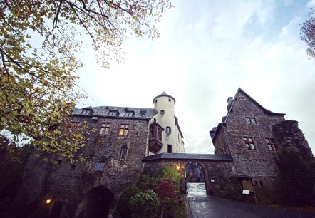 Burg Neuerburg, © Felsenland Südeifel Tourismus GmbH, Anna Carina Krebs Burg Neuerburg, © Felsenland Südeifel Tourismus GmbH, Anna Carina Krebs