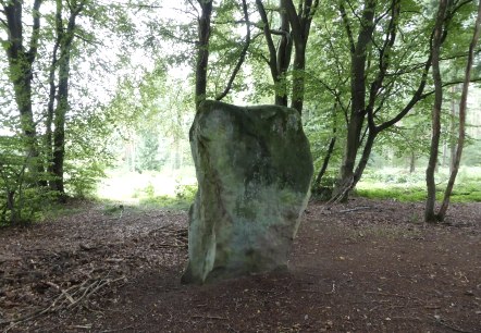 Druidenstein Bollendorf von der "Rückseite", © Elke Wagner Druidenstein Bollendorf von der "Rückseite", © Elke Wagner