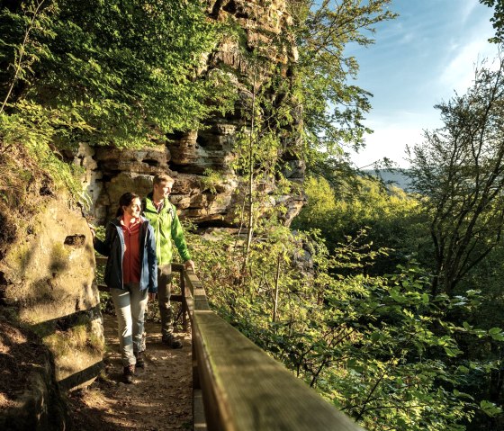 Wanderung auf dem Rundweg Teufelsschlucht, © Eifel Tourismus GmbH Wanderung auf dem Rundweg Teufelsschlucht, © Eifel Tourismus GmbH