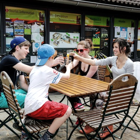 Auf der Terrasse von Teufels Küche, © Marcus Lutz Auf der Terrasse von Teufels Küche, © Marcus Lutz