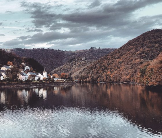 Blick auf Burg Falkenstein, © Felsenland Südeifel Tourismus GmbH / Anna Carina Krebs Blick auf Burg Falkenstein, © Felsenland Südeifel Tourismus GmbH / Anna Carina Krebs