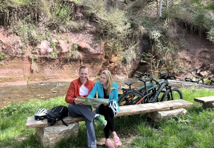 Enzradweg - Am Roten Puhl, © Felsenland Südeifel Tourismus GmbH, Anna Carina Krebs Enzradweg - Am Roten Puhl, © Felsenland Südeifel Tourismus GmbH, Anna Carina Krebs