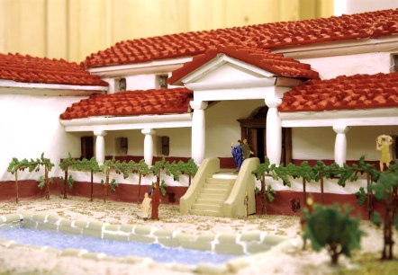 Model of the Roman Villa Holsthum, © Felsenland Südeifel Tourismus GmbH Model of the Roman Villa Holsthum, © Felsenland Südeifel Tourismus GmbH