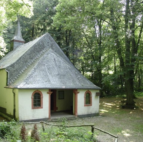 Kreuzkapelle Neuerburg, © Felsenland Südeifel Tourismus GmbH Kreuzkapelle Neuerburg, © Felsenland Südeifel Tourismus GmbH