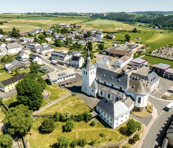 View of Bleialf, along the stream path, © Eifel Tourismus GmbH, Dominik Ketz View of Bleialf, along the stream path, © Eifel Tourismus GmbH, Dominik Ketz
