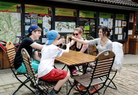 Auf der Terrasse von Teufels Küche, © Marcus Lutz Auf der Terrasse von Teufels Küche, © Marcus Lutz