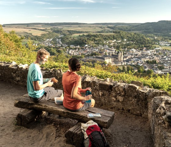 Blick von der Liboriuskapelle am Felsenweg 1 auf Echternach, © Eifel Tourismus GmbH, D. Ketz Blick von der Liboriuskapelle am Felsenweg 1 auf Echternach, © Eifel Tourismus GmbH, D. Ketz