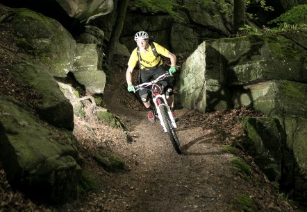 Mountainbiker im Felsenland Südeifel nahe der Teufelsschlucht , © Marcus Lutz Mountainbiker im Felsenland Südeifel nahe der Teufelsschlucht , © Marcus Lutz