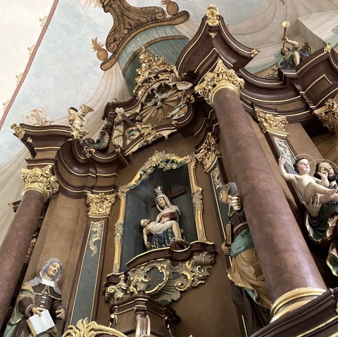 Interior view of the pilgrimage church in Weidingen, © Felsenland Südeifel Tourismus GmbH, AC Krebs