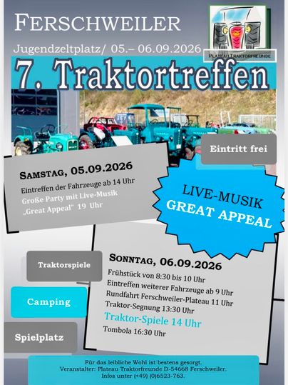 Eine große Veranstaltung mit vielen Traktoren auf einem offenen Gelände. Umgeben von Bäumen sind die Traktoren in mehreren Reihen aufgestellt.