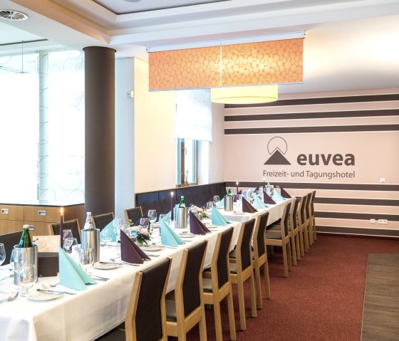 Festtafel, &copy; Felsenland S&uuml;deifel Tourismus GmbH