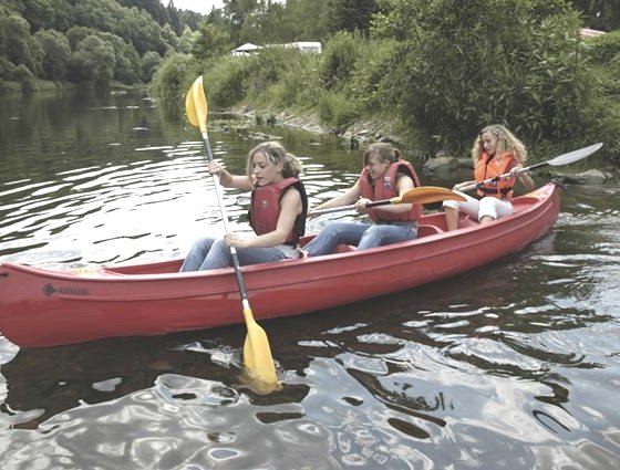 Faire du canoë