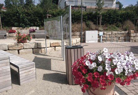 E-Bike Ladestation Dorfplatz Echternacherbrück 2, © Elke Wagner, Felsenland Südeifel Tourismus GmbH