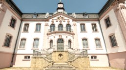 Eingang Schlos Weilerbach, © Eifel Tourismus GmbH, D. Ketz