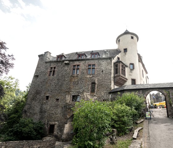 Neuerburg Castle, &copy; Eifel Tourismus GmbH, D. Ketz