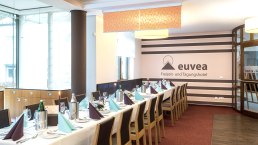 Festtafel, &copy; Felsenland S&uuml;deifel Tourismus GmbH