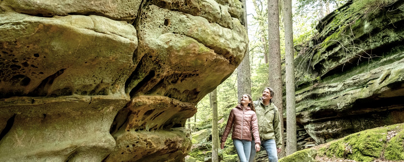 Wandern im Felsenland S&uuml;deifel, &copy; Eifel Tourismus GmbH, Dominik Ketz