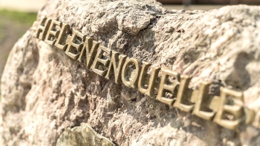 Inscription Helenenquelle, © Eifel Tourismus GmbH, Dominik Ketz