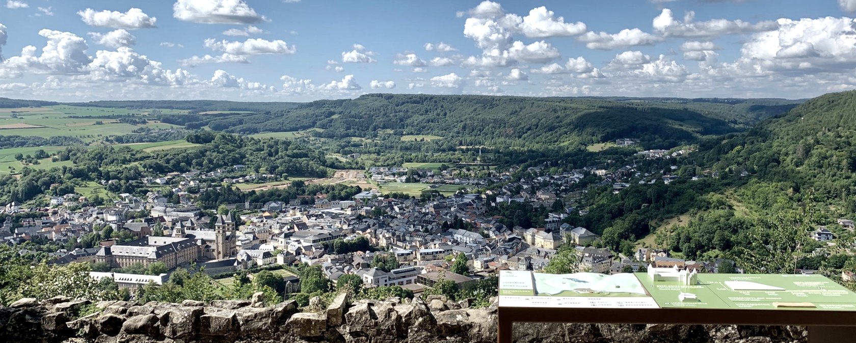 Aussicht auf Echternach von der Liboriuskapelle, © Felsenland Südeifel Tourismus GmbH