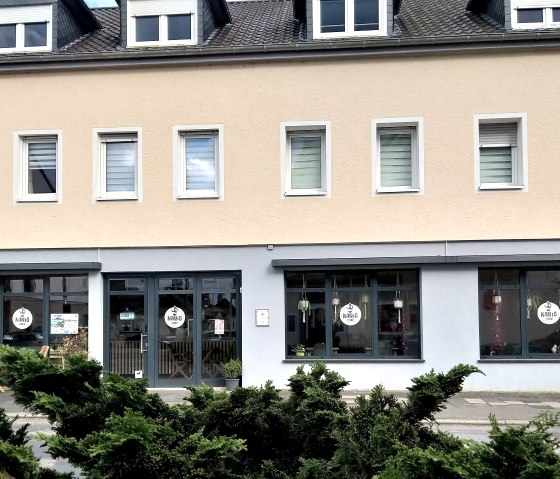 Nani's Caf&eacute;, &copy; Felsenland S&uuml;deifel Tourismus Johanna Schleder